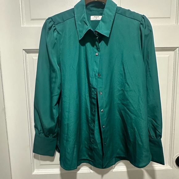 UNTUCKit Francine Button Career Work Casual Shirt Women’s Size 8 Emerald Green - Picture 2 of 3